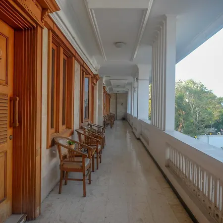 Urbanview Omah Pari Boutique Hotel-2